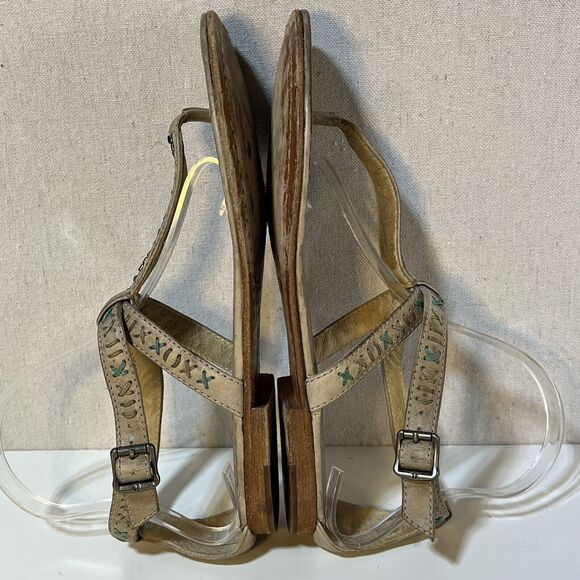 Frye Carson Boho Natural Leather Beaded Thong Strappy Sandals Sz. 8.5 - Picture 5 of 8